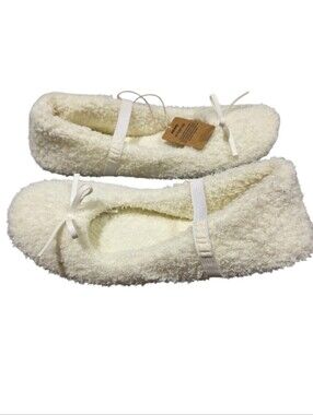 SKIMS Cozy Fuzzy Ballet Slippers In Creal NWT Size 39 Fits Small